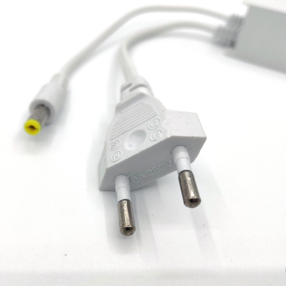 Bianco AC 100-240V Ingresso DC - Ac Outdoor Power recensione e prezzo
